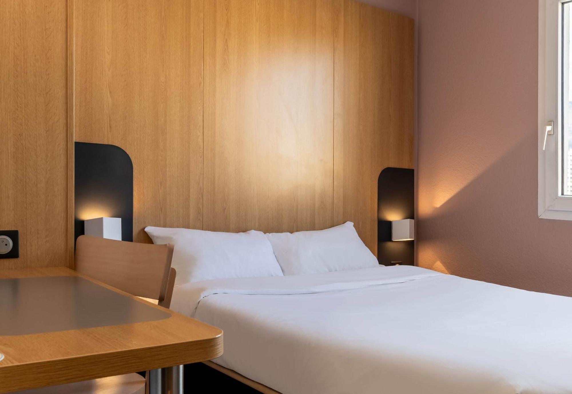 B&B HOTEL Grenoble Centre Verlaine Extérieur photo